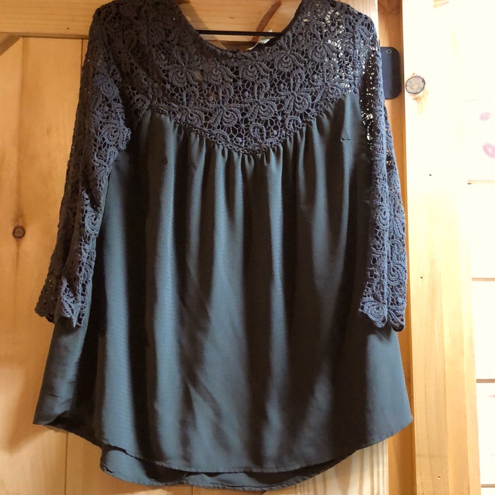 Hayden top